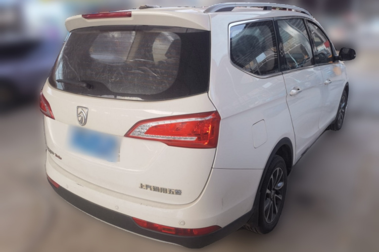 宝骏730 2017款 1.5T DCT旗舰型 7座 国V车身外观6005