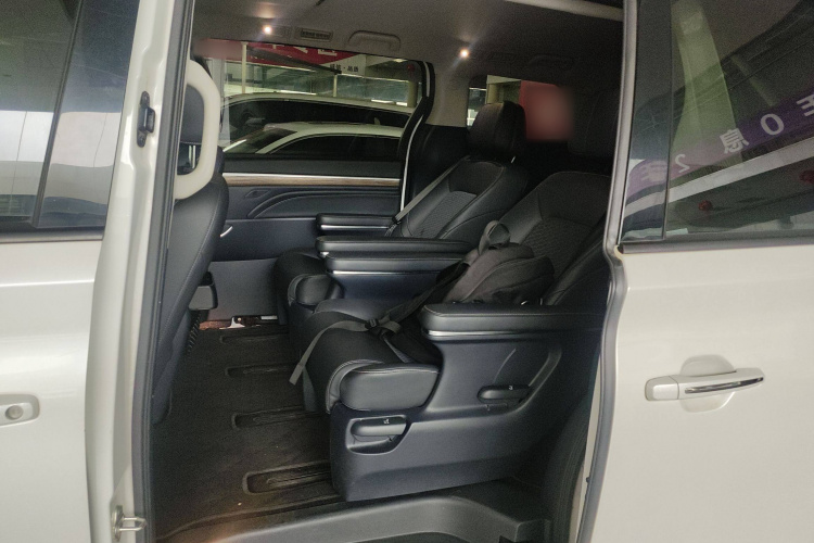 广汽传祺 传祺M8 2023款 领秀系列 390T 豪华版中控内饰21