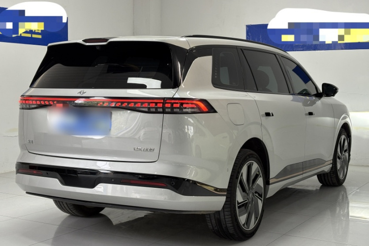 东风奕派 eπ008 2025款 210Ultra增程版 5座车身外观6005