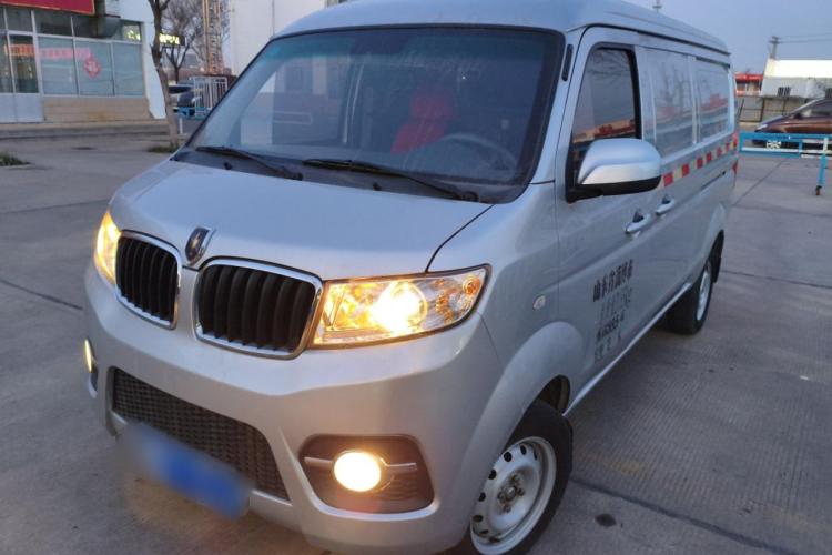 金杯 小海狮X30 2020款 1.5L 厢货超享型国VI SWC15M车身外观1