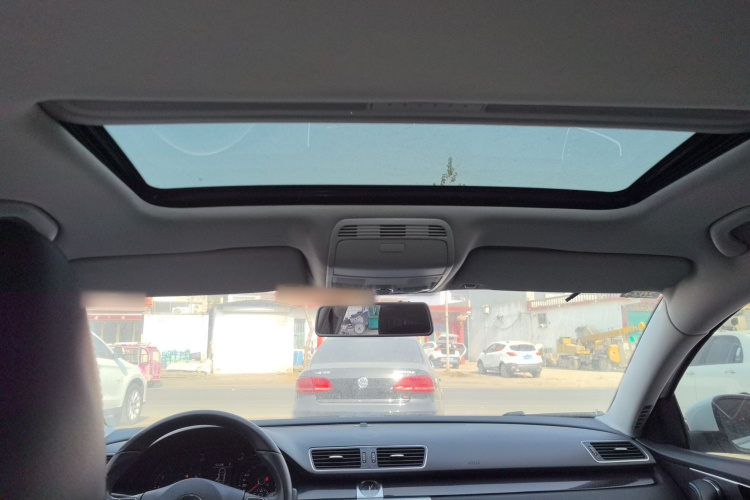 大众 迈腾 2013款 1.8TSI 豪华型中控内饰22