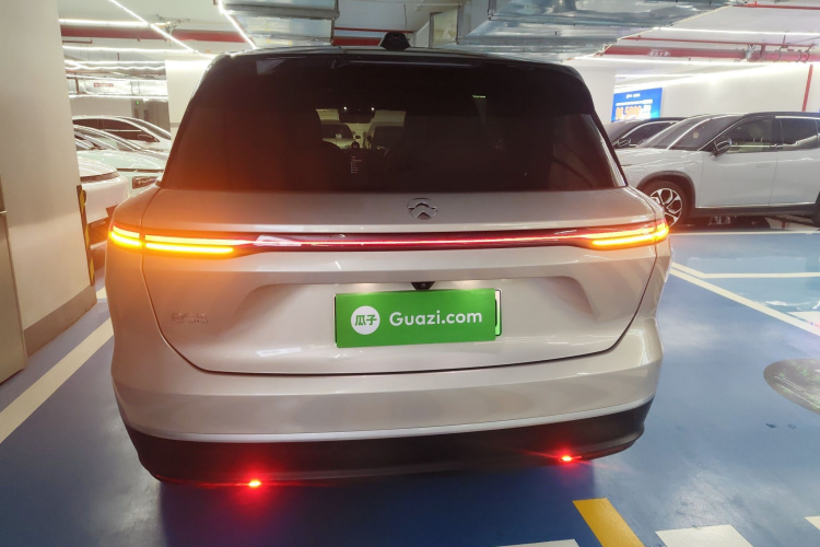 蔚来ES8 2024款 75kWh车身外观6