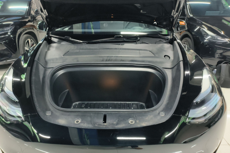 特斯拉 Model Y 2023款 后轮驱动版机舱底盘24