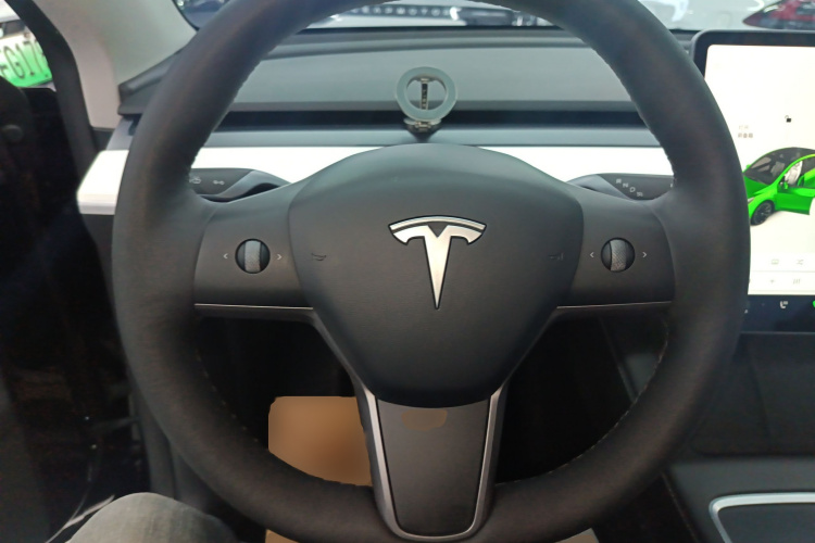 特斯拉 Model Y 2021款 长续航全轮驱动版 3D7中控内饰13