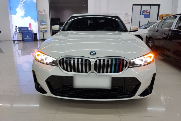 宝马3系 2023款 320Li M运动套装车身外观6001