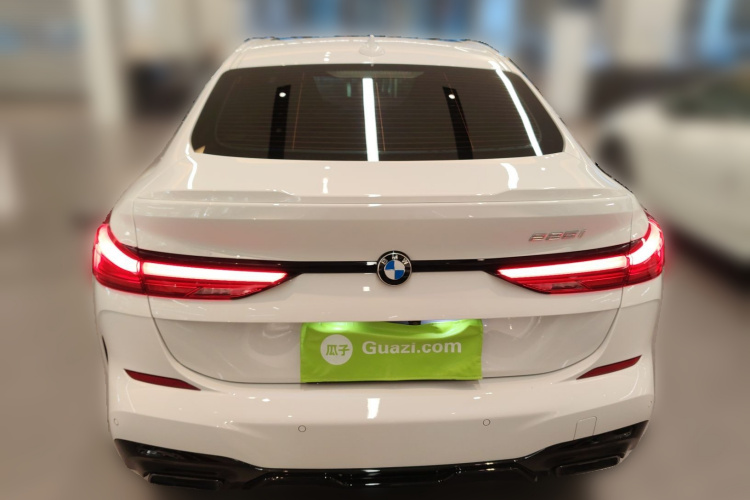 宝马2系(进口) 2023款 225i 四门轿跑车 M运动曜夜套装车身外观6