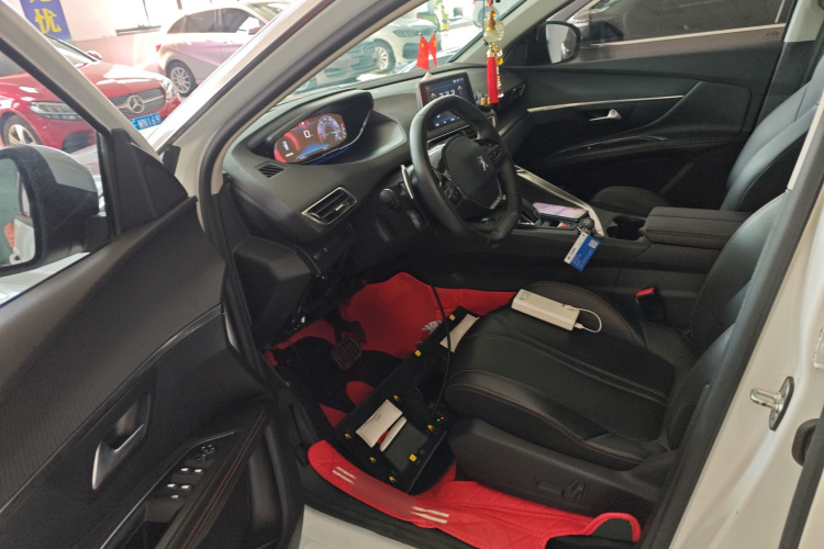 标致4008 2019款 改款 360THP 尝先版中控内饰20