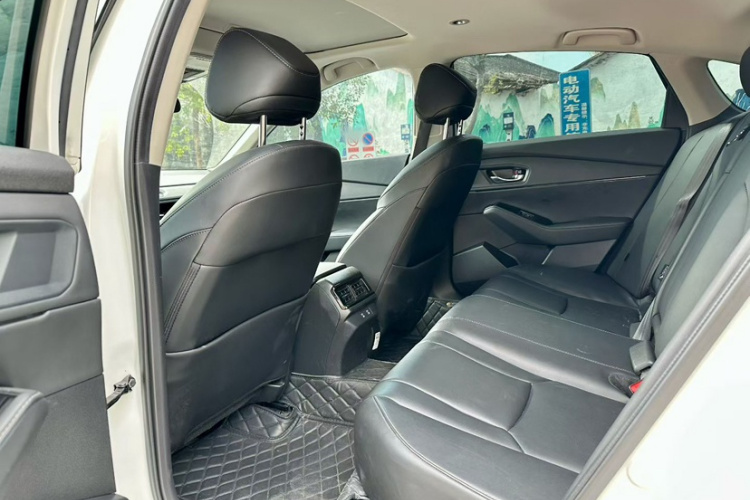 本田 英仕派 2023款 260TURBO 精致版中控内饰7003