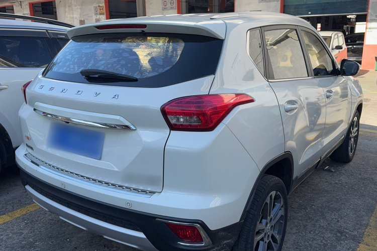 北京汽车 绅宝X35 2016款 1.5L 自动豪华版车身外观6005