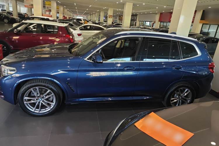 宝马X3 2020款  xDrive28i M运动套装车身外观4