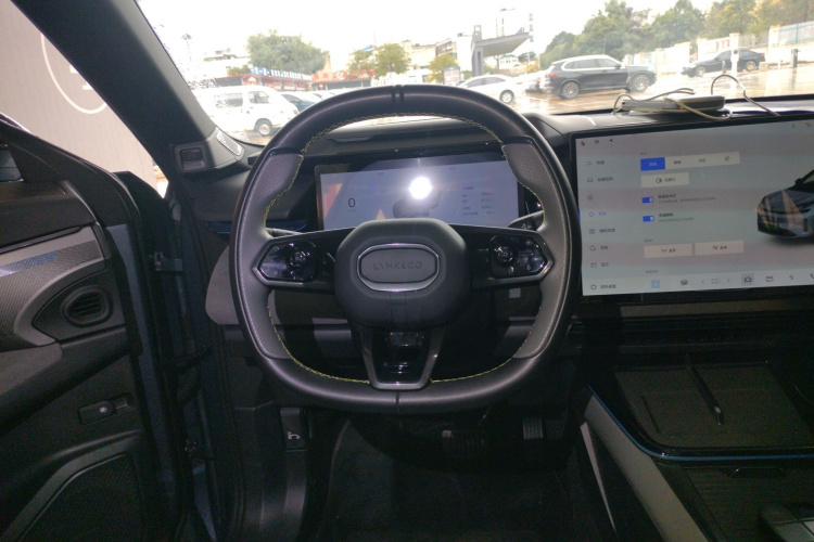 领克08 EM-P 2025款 220km 四驱性能Halo局部细节13