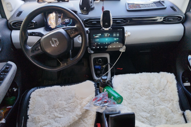 零跑汽车 零跑T03 2023款 310轻享版中控内饰12