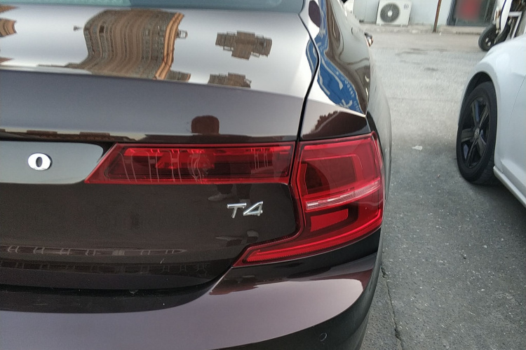 沃尔沃S90 2017款 T4 智远版车身外观6006