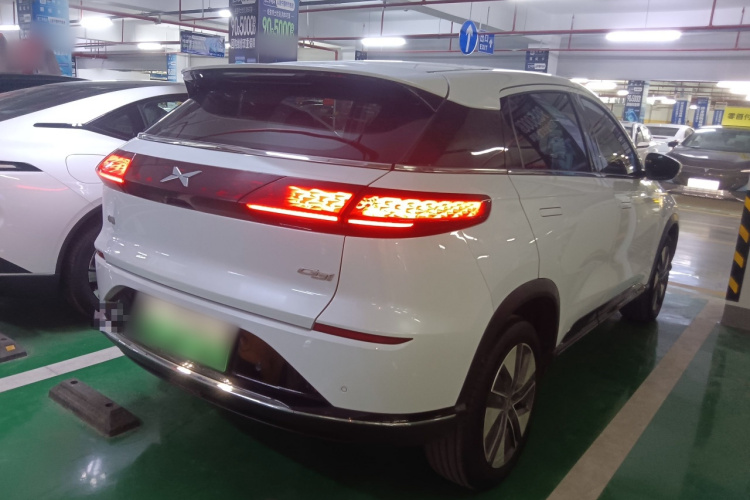 小鹏G3 2022款 G3i 460G+车身外观7