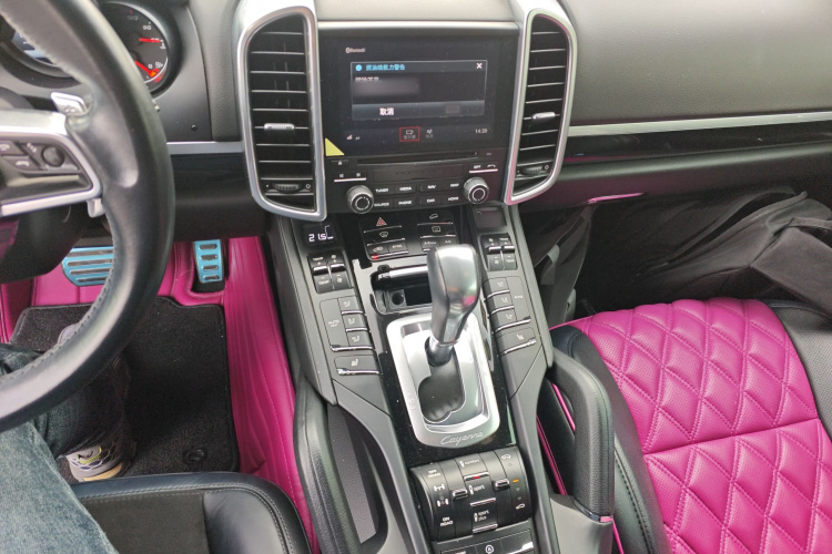 保时捷 2016款 Cayenne Platinum Edition 3.0T局部细节16