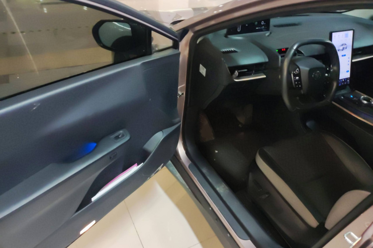 丰田bZ3 2023款 616km 长续航Premium中控内饰20