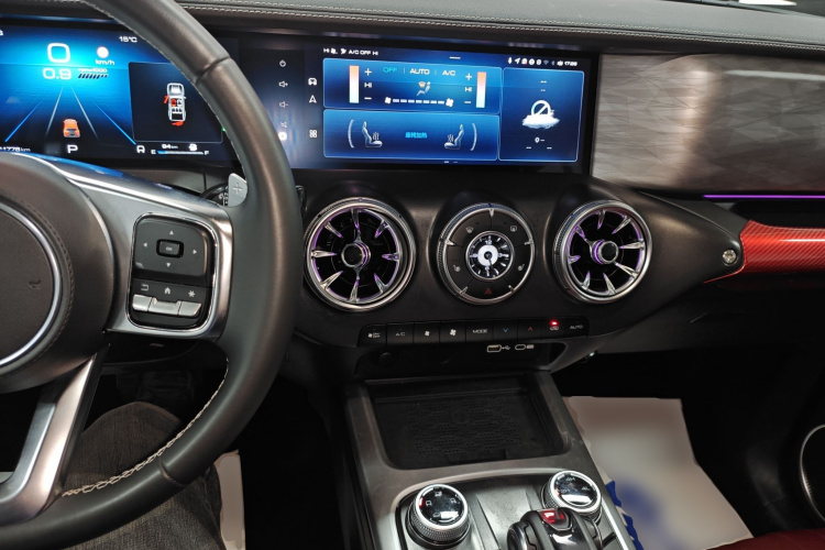 坦克300 2024款 2.0T 挑战者中控内饰12