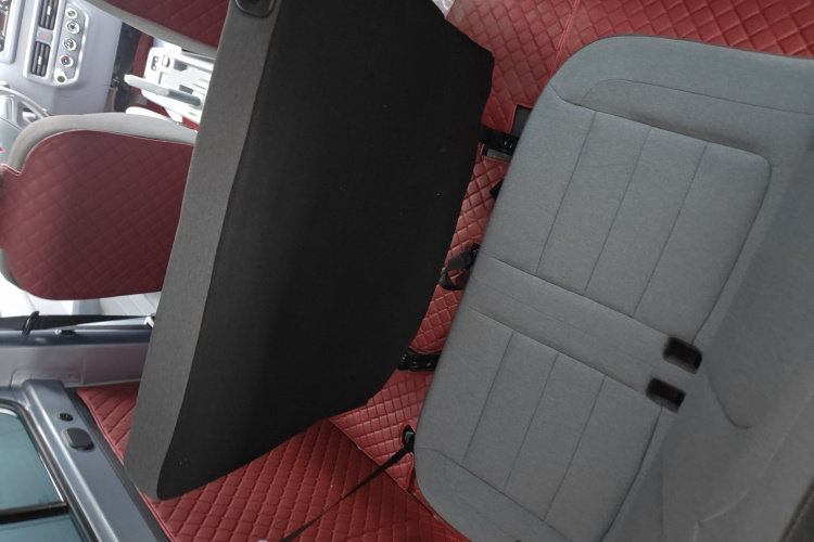 五菱汽车 五菱扬光 2025款 310KM 客车版宁德时代定制版中控内饰7004