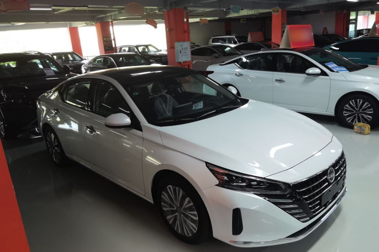 日产 天籁 2022款 2.0L XL-TLS 悦享版车身外观6005