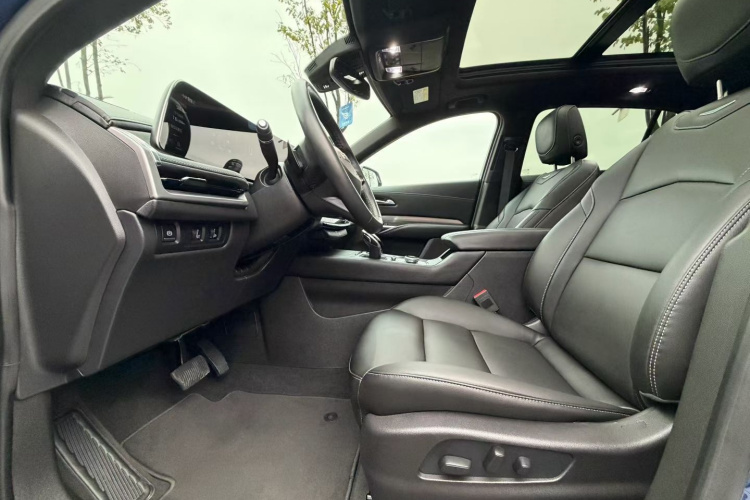 凯迪拉克XT4 2024款 28T 两驱豪华型中控内饰7003