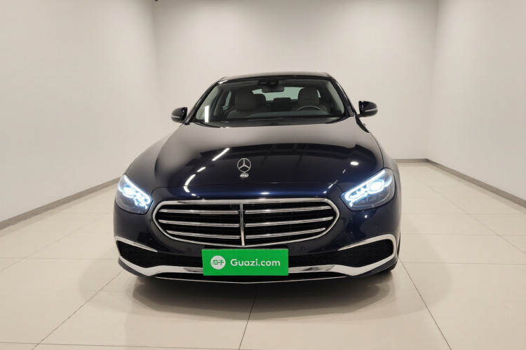 奔驰E级 2022款 改款三 E 300 L 时尚型车身外观2
