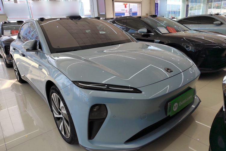 蔚来ET5 2022款 75kWh车身外观3