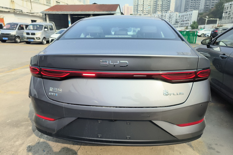 比亚迪 秦PLUS 2025款 DM-i 智驾版 55KM领先型车身外观6