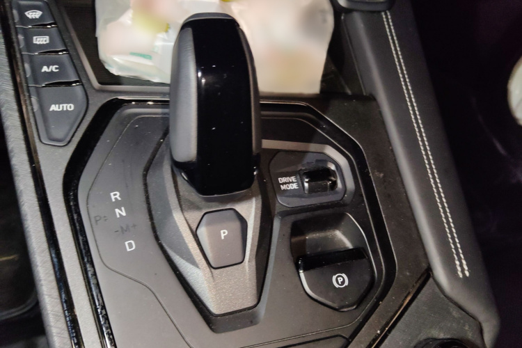 领克01 2021款 2.0TD 四驱劲Halo局部细节18