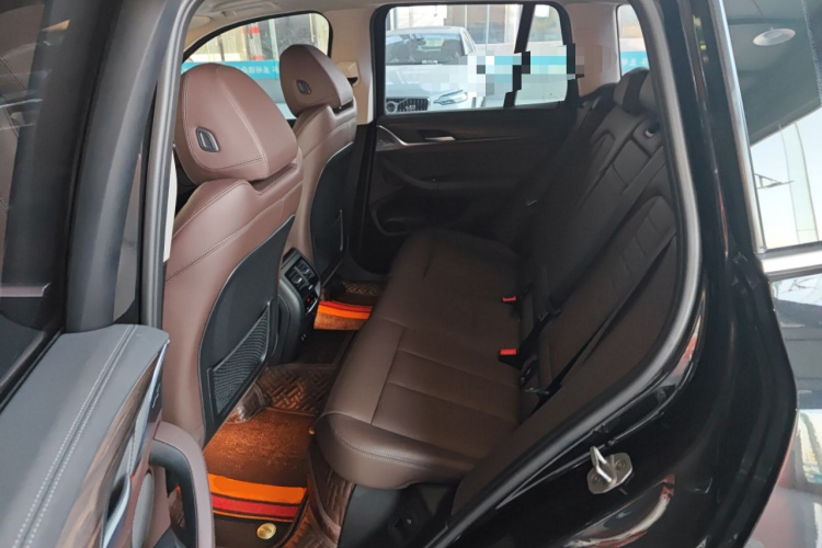 宝马X3 2020款  xDrive28i M运动套装中控内饰21