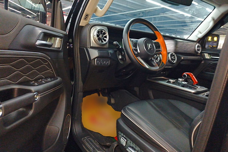 坦克300 2024款 2.0T 穿越者中控内饰7003