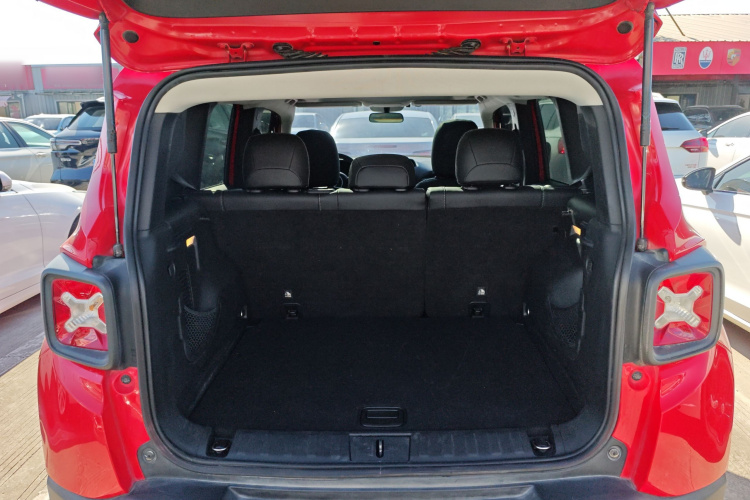 Jeep 自由侠 2016款 1.4T 自动劲能版机舱底盘23