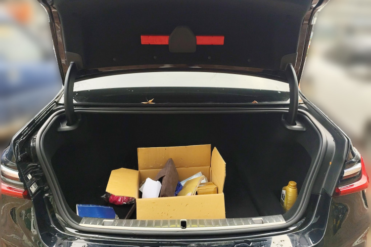 宝马7系 2019款 730Li M运动套装局部细节23