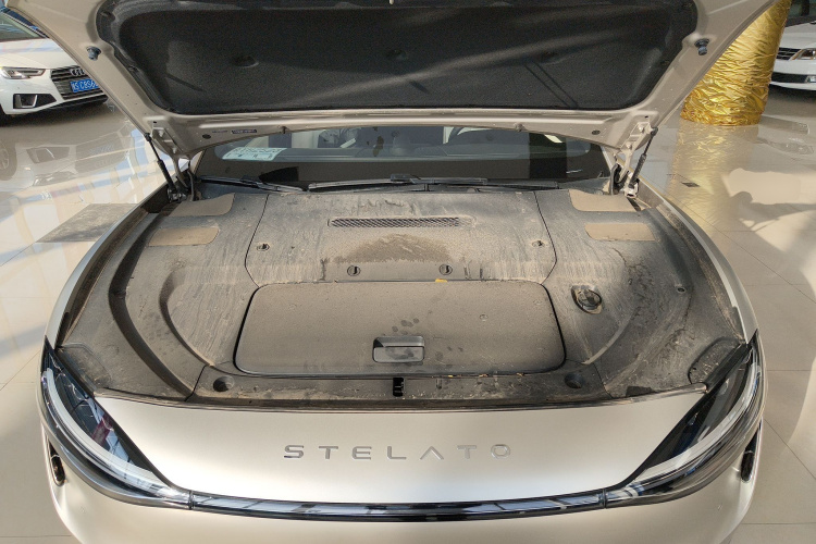 鸿蒙智行 享界S9 2024款 纯电 Ultra 四驱旗舰版机舱底盘24