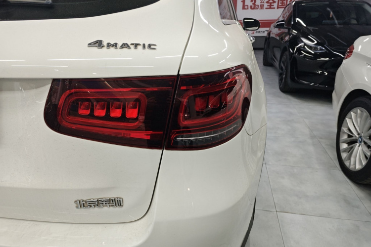 奔驰GLC 2020款 GLC 260 L 4MATIC 豪华型车身外观9