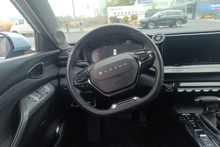 宝骏Valli 2021款 1.5T 大理天空 CVT尊享型中控内饰13