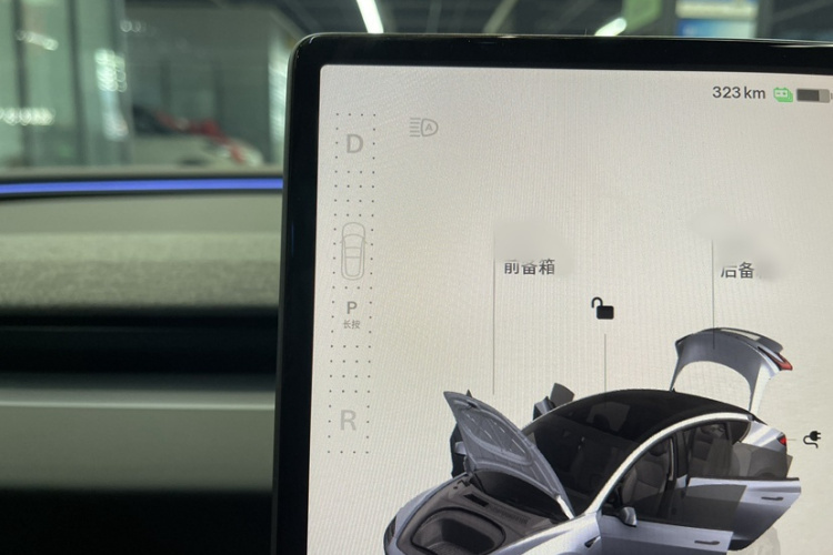 特斯拉 Model 3 2025款 后轮驱动版中控内饰7005