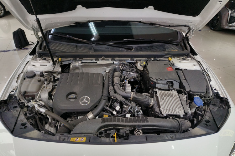 奔驰A级 2023款 A 200 L 时尚型机舱底盘24