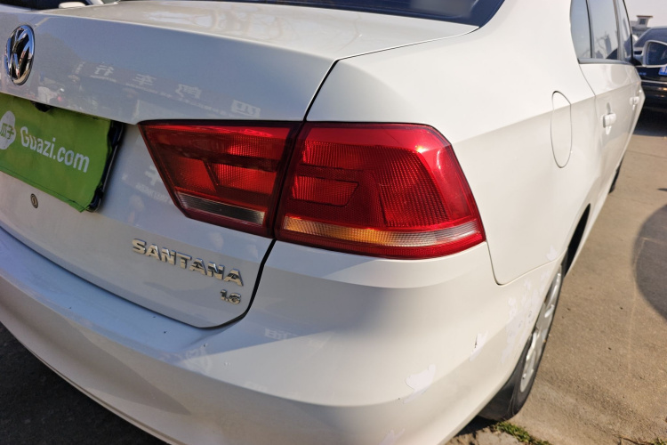 大众 桑塔纳 2015款 1.6L 自动风尚版车身外观9