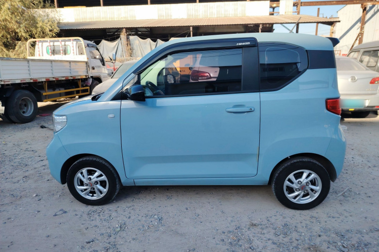 五菱汽车 宏光MINIEV 2020款 悦享款 磷酸铁锂车身外观4