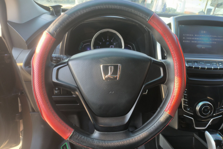 纳智捷 优6 SUV 2016款 1.8T 风尚超值型中控内饰13