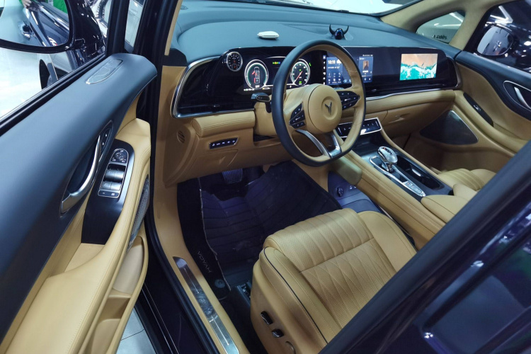 岚图汽车 岚图梦想家 2024款 PHEV 超长续航旗舰版中控内饰7003