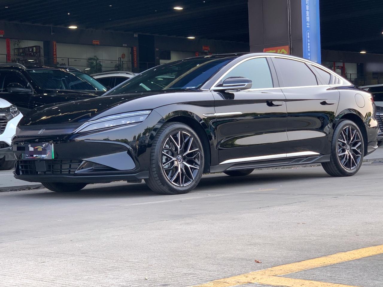 比亚迪 汉 2025款 DM-i 125KM尊荣型