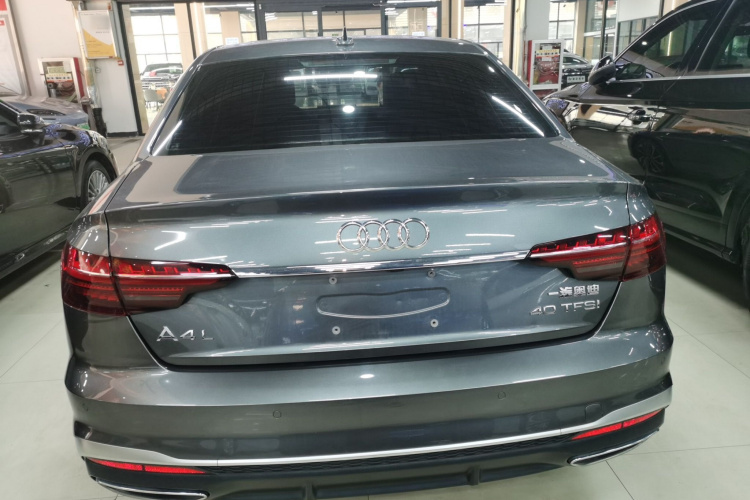 奥迪A4L 2024款 40 TFSI 时尚动感型车身外观6