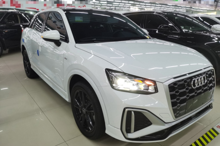 奥迪Q2L 2023款 35TFSI 进取动感型车身外观3