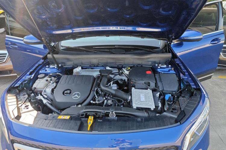 奔驰GLB 2022款 改款二 GLB 200 时尚型机舱底盘24