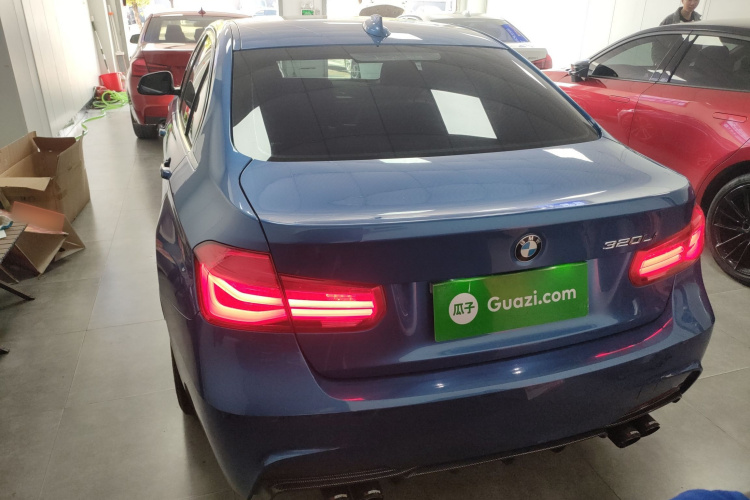 宝马3系 2019款 320Li M豪华套装车身外观6