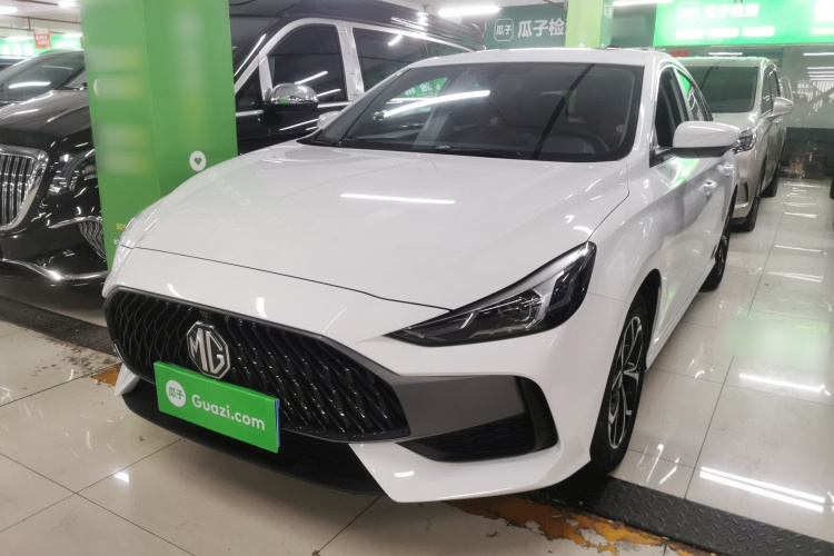 名爵 MG5 2023款 180DVVT CVT豪华版车身外观1