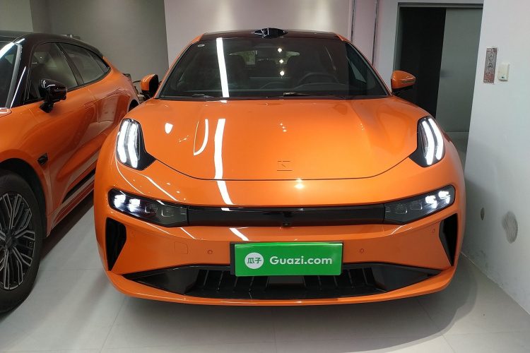 极氪001 2025款 WE版 100kWh 后驱车身外观2