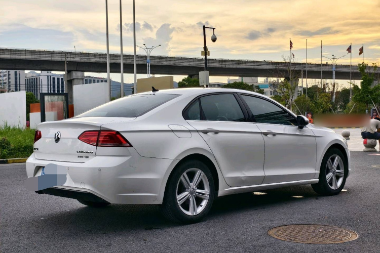 大众 凌渡 2015款 330TSI DSG舒适版车身外观6005