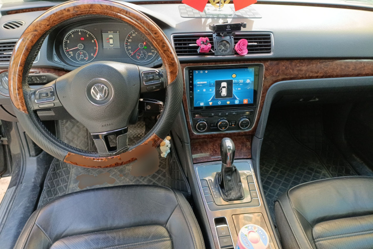 大众 帕萨特 2011款 1.8TSI DSG御尊版中控内饰12